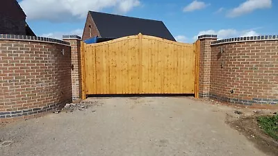 Wooden Driveway Gates Swan Neck - Heavy Duty Pair - Timber Redwood Gate • £750