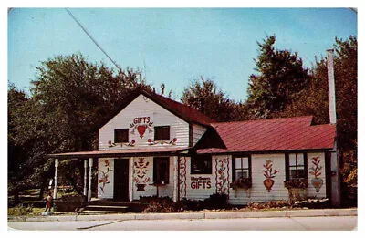Postcard HOUSE SCENE Mount Pleasant Pennsylvania PA AQ0213 • $2.99