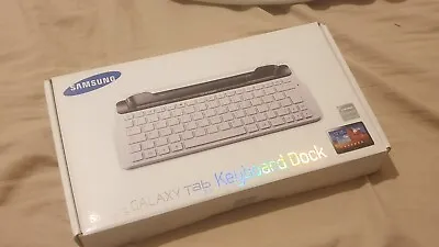 Genuine Samsung Galaxy Tab 8.9 QWERTY Keyboard Dock ECR-K15UWEGXEU • £12.99