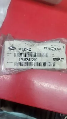 1mr2472m Genuine Mack Oem Brake Light Pressure Switch Nos • $50