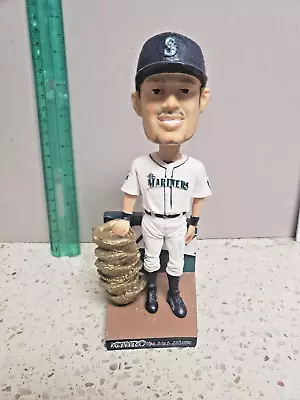 ICHIRO SUZUKI BOBBLEHEAD GOLD GLOVES MLB Baseball 2007 SEATTLE MARINERS Team Fan • $26.49