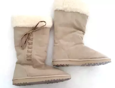 Gabriella Rocha Woolmark Suede Boots Size 9 NWOT • $24.50