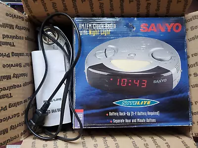 LOT Of 3 Sanyo Clock Radios - OPEN BOX - UNTESTED / DEFECTIVE / PARTS ONLY • $11.69