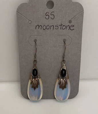 $18.50 • Buy Moonstone Teardrop Black Onyx Sterling Silver Earrings STUNNING
