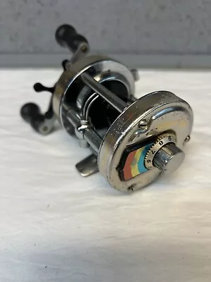 One Vintage Daiwa Millionaire 6B Silver Baitcasting Reel / Great Shape • $25.99