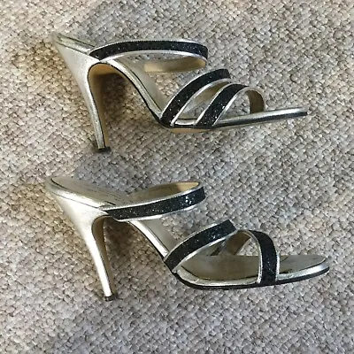 £65 • Buy Terry De Havilland Vintage 1970’s Silver & Black Shoes Size 5