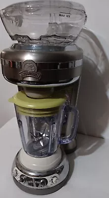 Margaritaville Dm2100 550w Frozen Concoction Maker Blender • $55