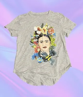 Frida Kahlo Shirt Women's Large Gray Graphic Tee Soft Polyester Blend Used • $13.99