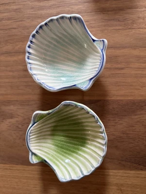 $4 • Buy Clam Scallop Shells Seashells Vintage Pottery Bowls Turquoise Blue Green Coastal