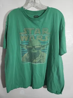 Star Wars Mens Size XL 2013 Yoda W Sunglasses Short Sleeved T Shirt • $10
