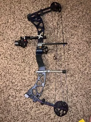 Martin Archery Compound Bow • $300