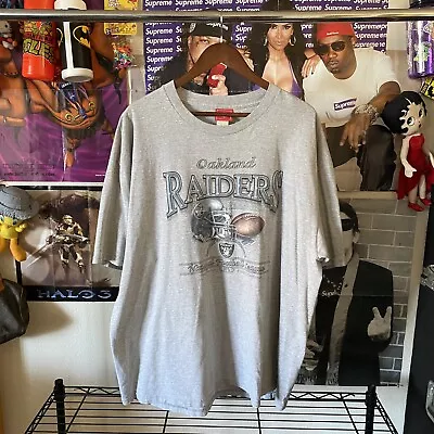 Vintage Oakland Raiders T-Shirt NFL Football Y2K • $30