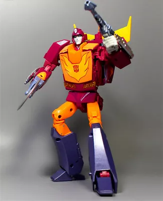 Transformer Masterpiece MP-28 Cybertron Cavalier Hot Rodimus G1 Action Figures • £42