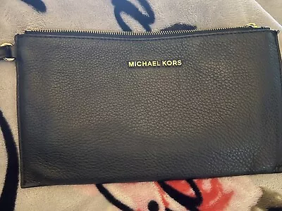 Michael Kors Large Zip Jet Set Clutch Wristlet • $30