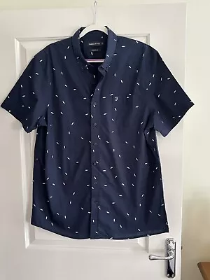 Men’s Farah Shirt Size XXL • £10