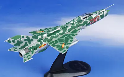 Corgi Predators PR99410 Aviation Archive 1:72 MiG-21 F-4 Killer VPAF Vietnam War • $28.60