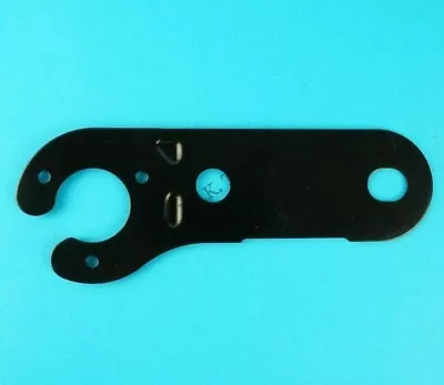 Retro Fit Single Mounting Plate Bracket For 7 Pin 13 Pin Towing Socket - Trailer • £5.75