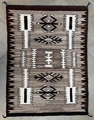 Vintage Handspun Storm Pattern Navajo Rug • $556