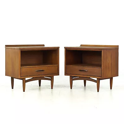 Broyhill Sculptra Mid Century Walnut Nightstand - Pair • $3095