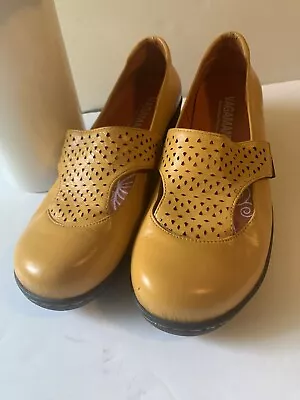 Vagamann  Abba Chunky Mary Janes Gold Yellow Leather Loafers Shoes Size 40 US 9 • £47.25