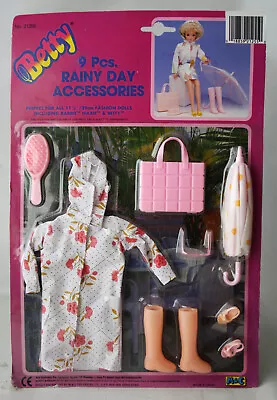 Vintage 80's Betty Teen Rainy Day Accessories M&c Barbie Maxie New Sealed • $29.99