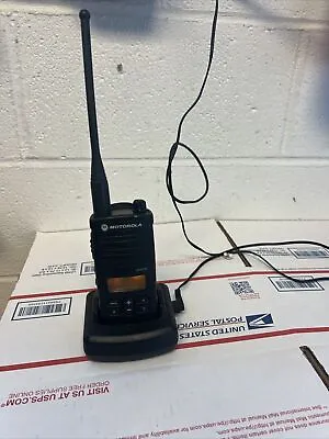 Motorola RDU4160D UHF Business Two-Way Radio W/ Charger Antenna Battery • $197.95