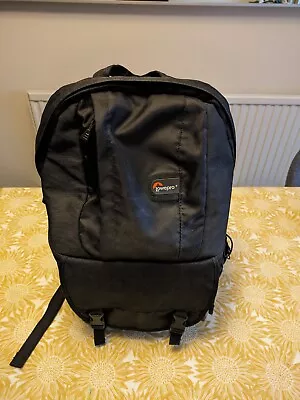 Lowepro Fastpack 200 Camera Backpack/Daypack In Black Excellent Condition • £18