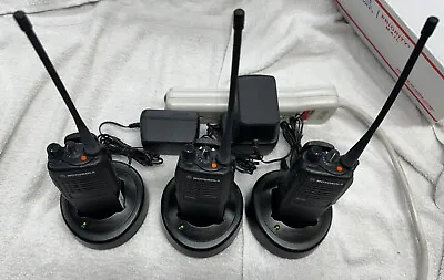 Motorola HT750 Portable 2-Way Radio - Black Used Set Of 3 AAH25SDC9AA2AN • $340