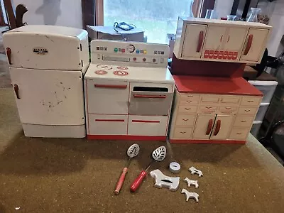 Vintage 1950s Wolverine Tin Litho Kitchen Cabinet Child Toy Playset Oven Fridge • $75