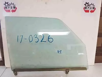 77 - 85 MERCEDES 300D Wagon W123 Right Front Door Glass Window RH • $235.98