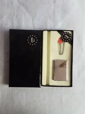 Beautiful Boxed Vintage Lighter By Star Set • £15.99