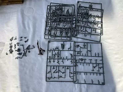 Chaos Marauders (6) On Plastic Sprue - Warhammer AoS Slaves To Darkness • £0.99