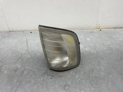 $75 • Buy 1994-1995 Mercedes E320 W124 Front Right Passenger Turn Signal Light Lamp Oem