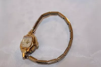 Vintage Timex Gold Tone Bezel  1 Jewel Ladies Windup Wrist Watch • $12.95