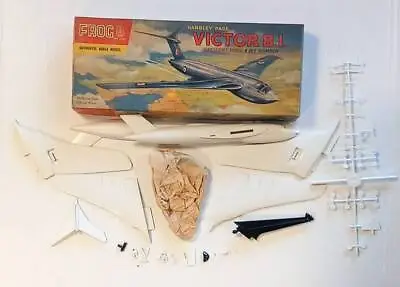 Frog 355p Handley Page Victor Bi (no Decals) • £147.50