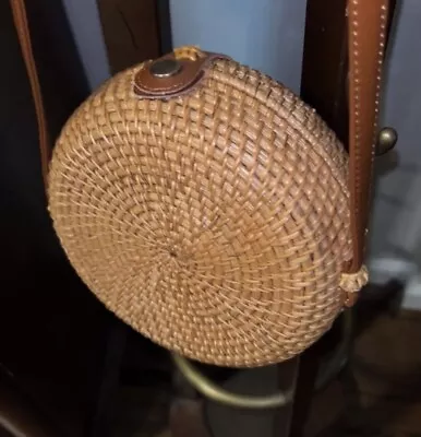 VTG RATTAN Cross Body Brown Basket Weave Round HAND BAG PURSE  Accent Scarf • $15