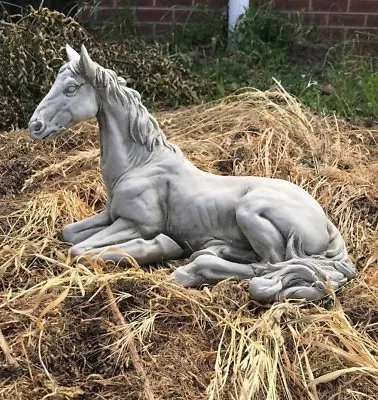 Horse Garden Ornament Concrete Stone Statue Laying Horse Beautiful Design Stunni • £59