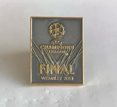 Badge - UEFA CHAMPIONS LEAGUE FINAL WEMBLEY 2013 - B. Dortmund V Bayern Munich • £4.99