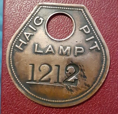 £10 • Buy Haig Copper Pit Check 