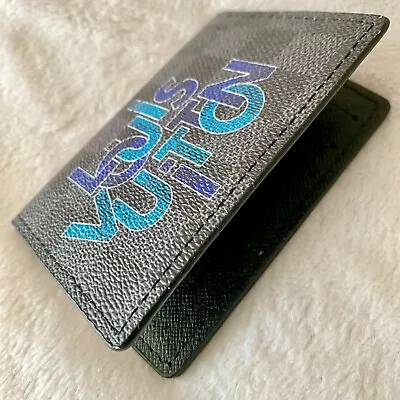 Louis Vuitton Men Mini Wallet • $350