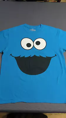 Sesame Street T-shirt Cookie Monster Blue Sz L 2009 100% Cotton • $12.50