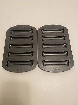 $27 • Buy Set Of 2 - Wilton Dog Bone Biscuit Treat Cookie Molds Cake NON STICK Sheet Pan