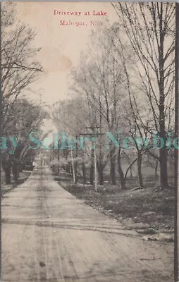 Lake Mahopac NY - DRIVEWAY ON BOULEVARD - Postcard Putnam County • $10