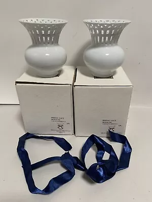 Mikasa Lot Of 2 Bridal Lace RL018/340 White Vase With Blue Ribbon  4   With Box • $7.98