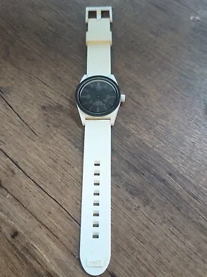 Neff Daily  Analog Quartz White And Black Wristwatch New Battery Running  • $22