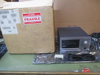 $84.99 • Buy Dell PowerVault 110T LTO3-EX1 Ultrium LTO3 SCSI LVD External Tape Drive