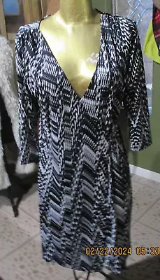 Aa Studio! Poly Spandex Black&white Wrap Dress! Rings On Side! Size 6 • $9.99