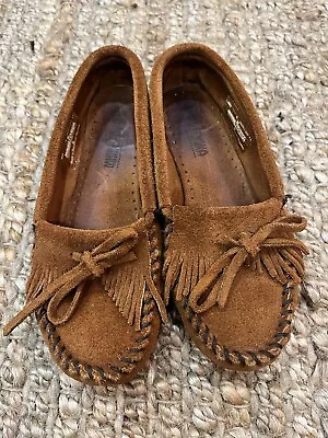 Minnetonka Moccasin Shoes Women's Size 6 Tan Suede Leather Slip Ons • $20