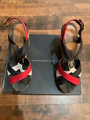 Tommy Hilfiger Shoes Women’s SIZE EU 39 Sandals Platform Gold Logo SEE PHOTOS • $12.28