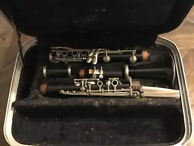Vintage Conn Clarinet Instrument With Case • $35